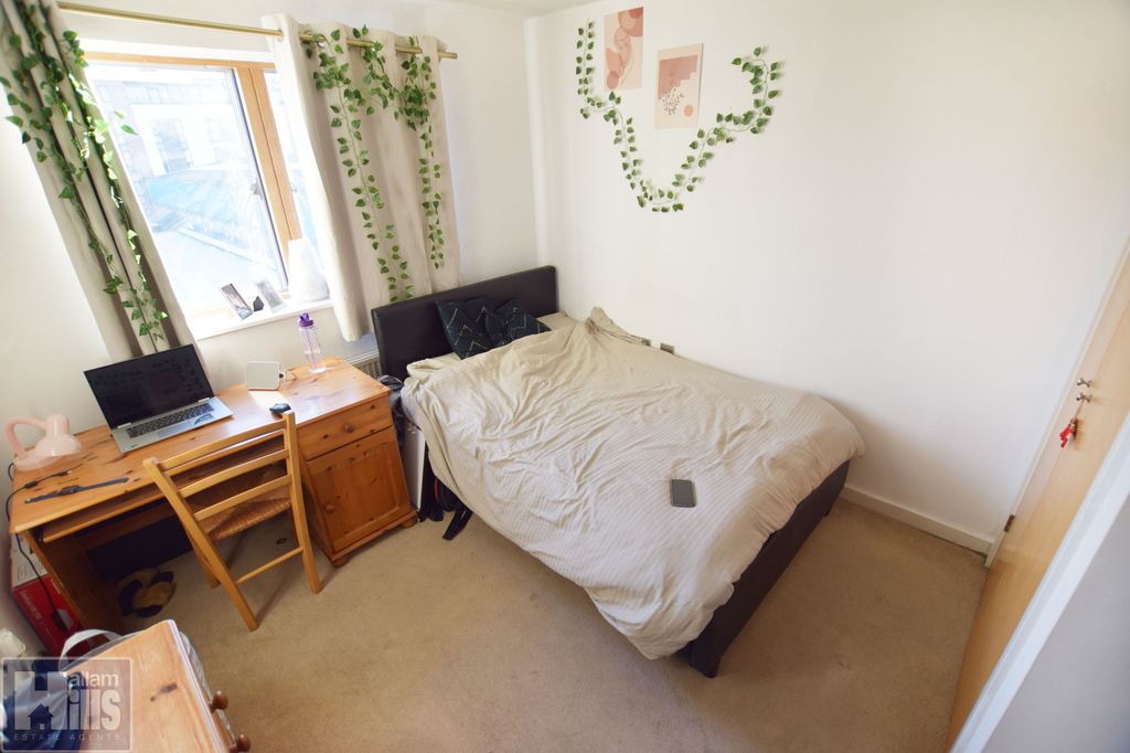 Property photo 3 of 9