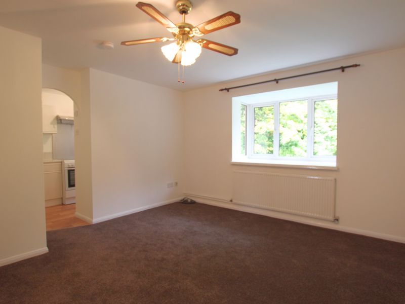 Property photo 2 of 8 Photo 13