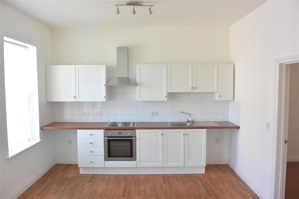 Property photo 2 of 14 Picture No. 03