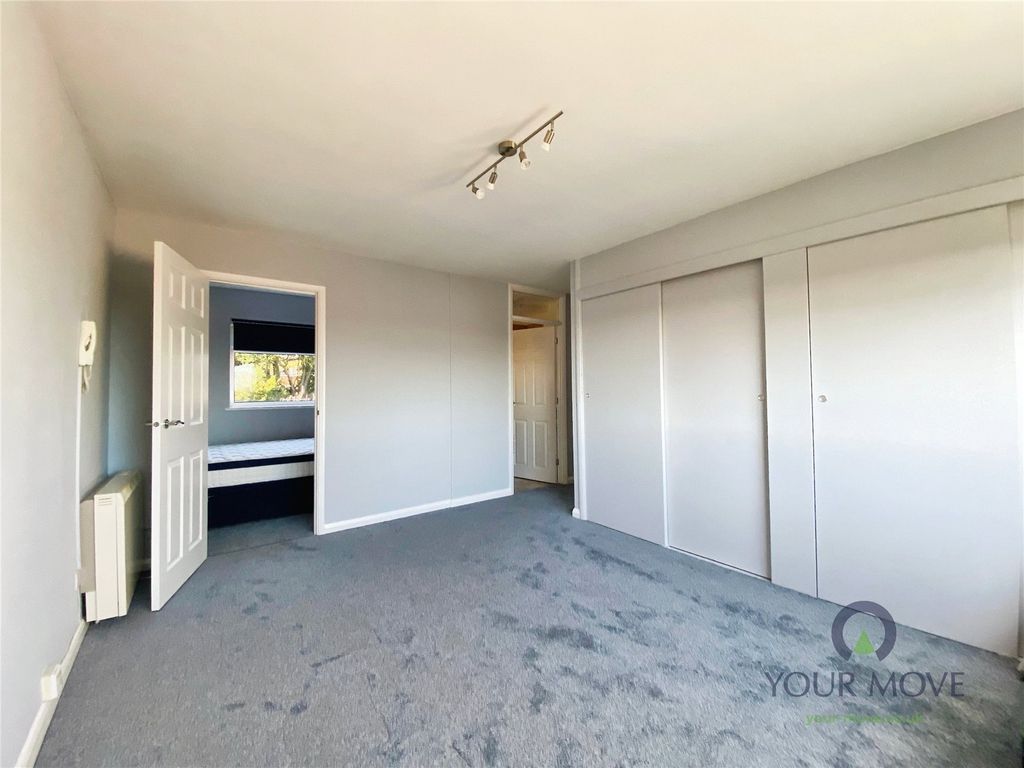 Property photo 2 of 13 Lounge
