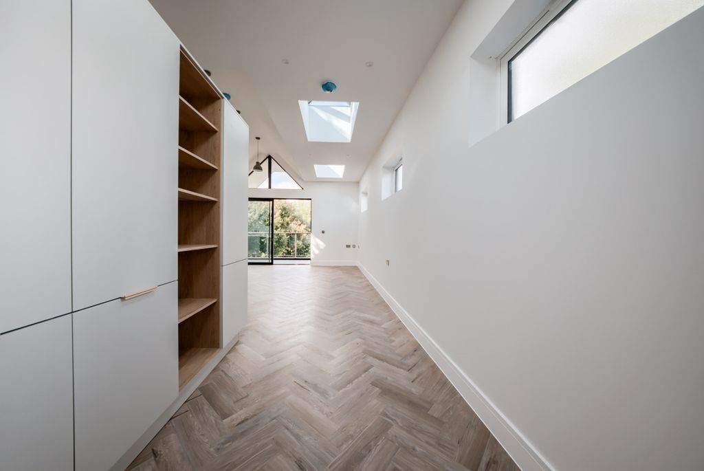Additional image 10 of 2 bed flat for saleFlat 5, Benson Road, Stratford-Upon-Avon CV37