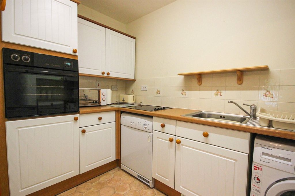 Property photo 3 of 10 Picture No. 05