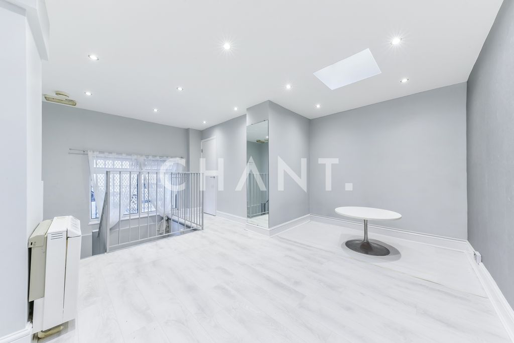 Property photo 1 of 11 Photo 25