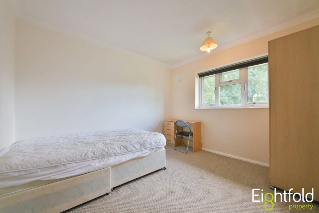Additional image 9 of 4 bed flat to rentSouthmount, Brighton BN1