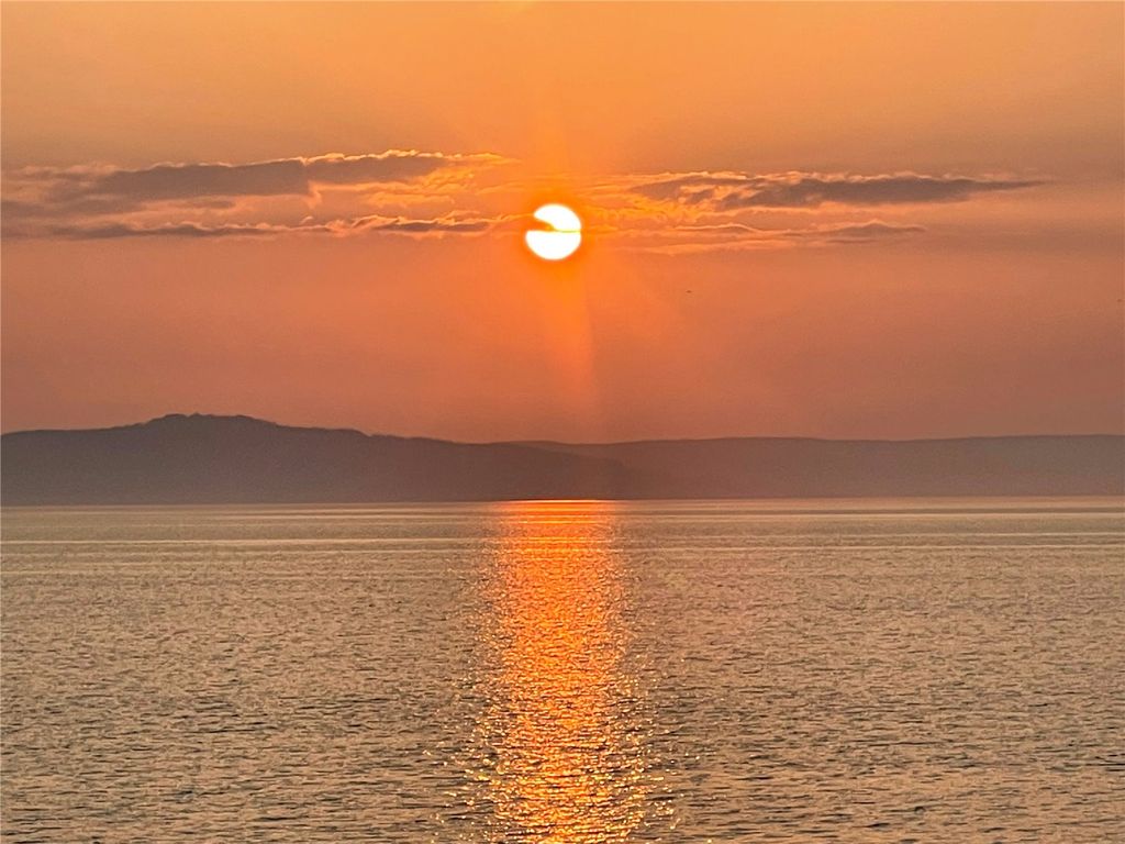 Property photo 2 of 19 Sunset View