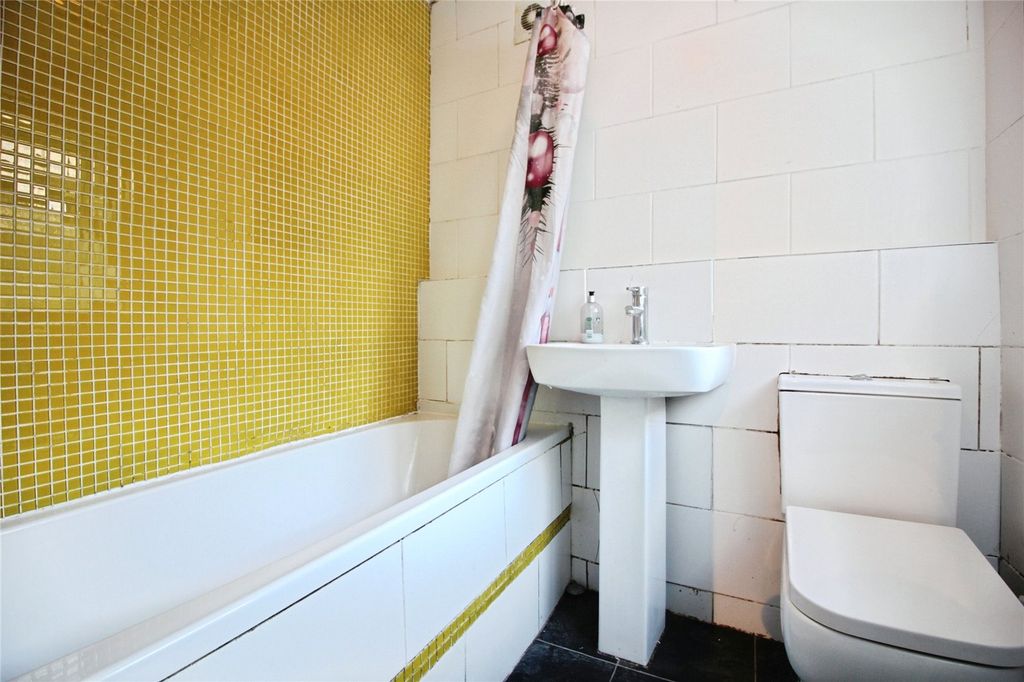 Property photo 2 of 13 Picture No. 14