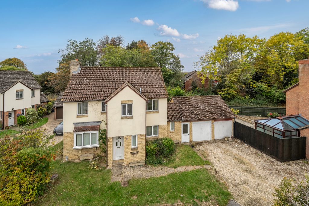 Property photo 1 of 23 1369689368F2348F83847Arw