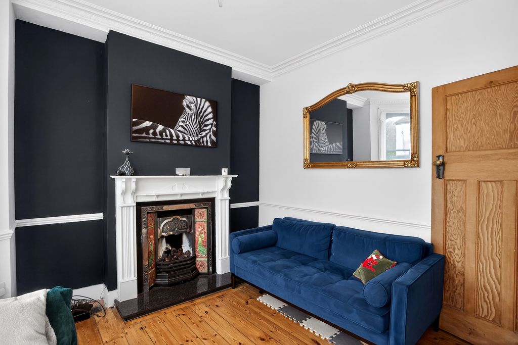 Property photo 3 of 20