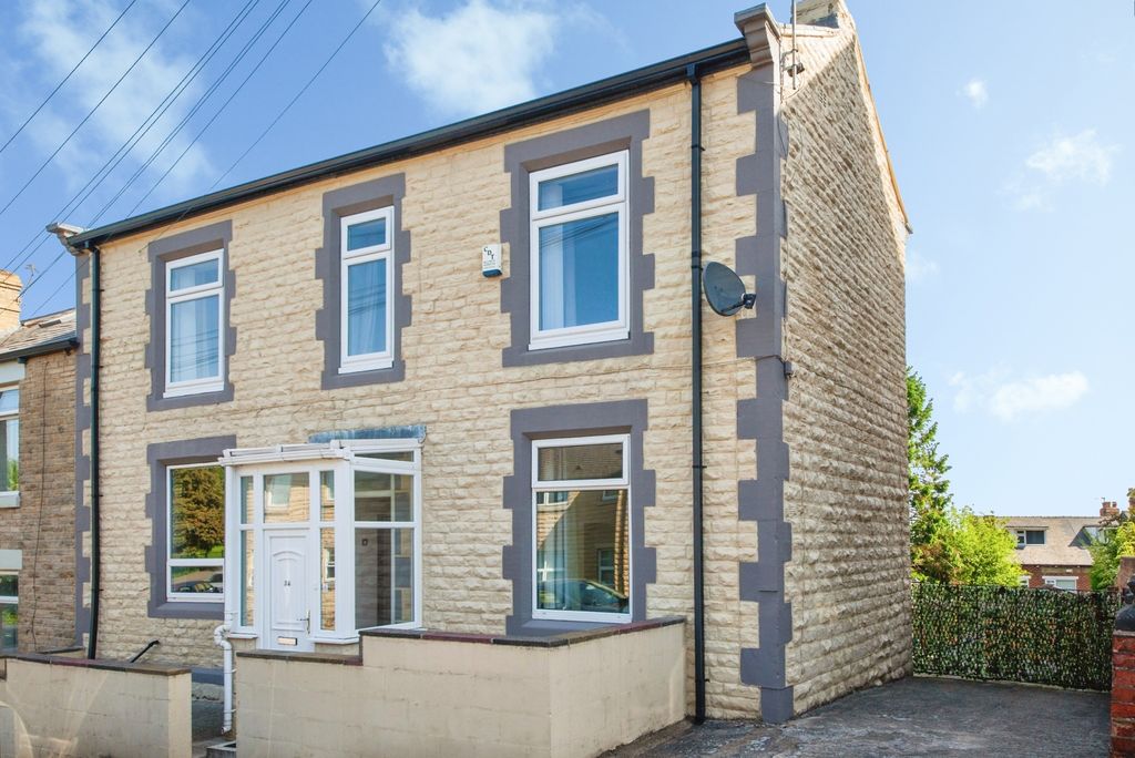Property photo 1 of 16 Pbox-Img.Jpg