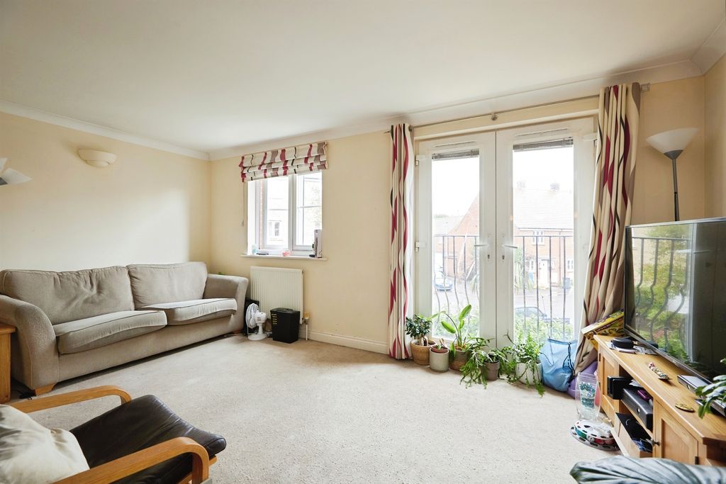 Property photo 3 of 17