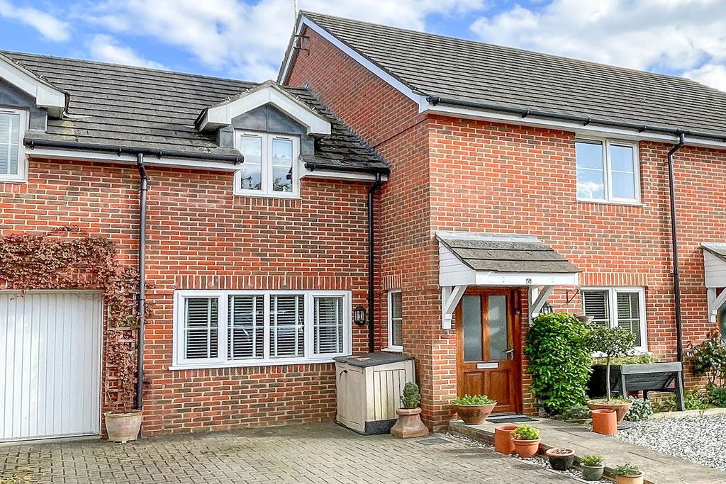 Property photo 1 of 13 External