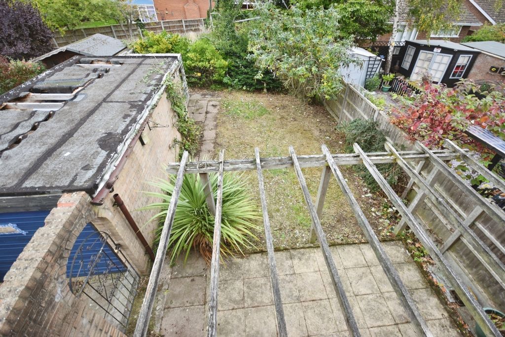 Property photo 3 of 13 Outside