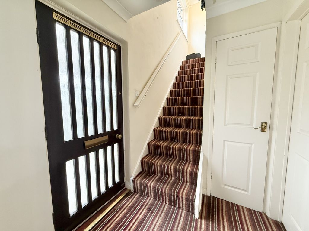 Property photo 3 of 18 Img_0512