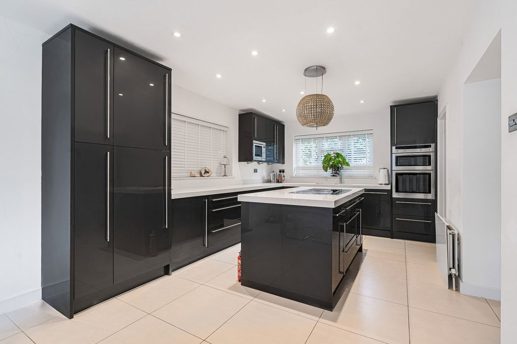 Additional image 5 of 5 bed detached house for saleForest Road, Horsham RH12