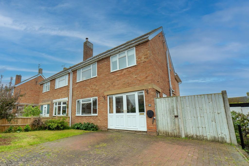 Property photo 1 of 26