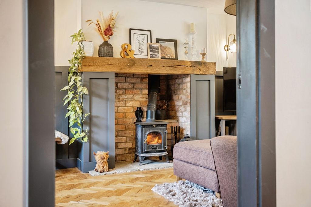 Property photo 3 of 39 Photo