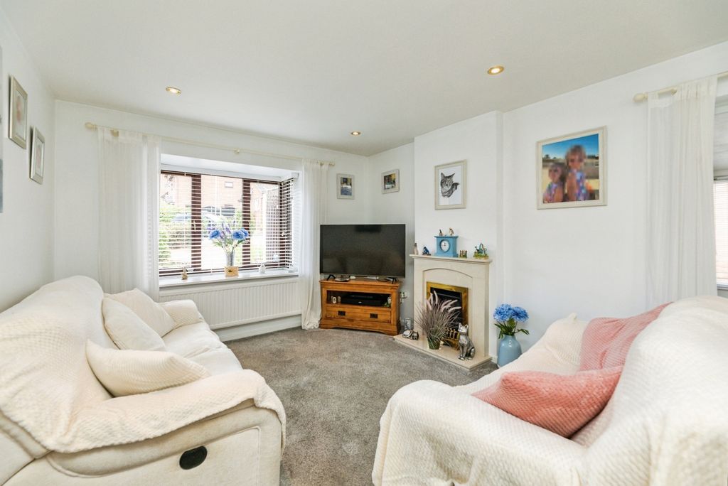 Property photo 3 of 23 Pbox-Img.Jpg