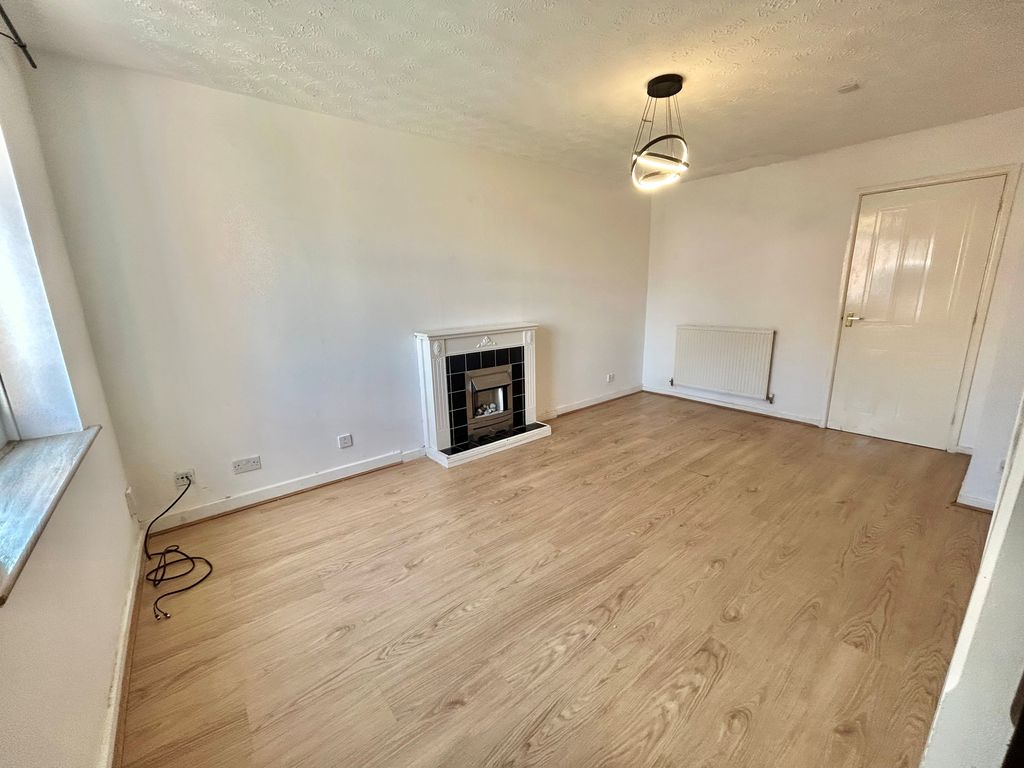 Property photo 3 of 13 Image