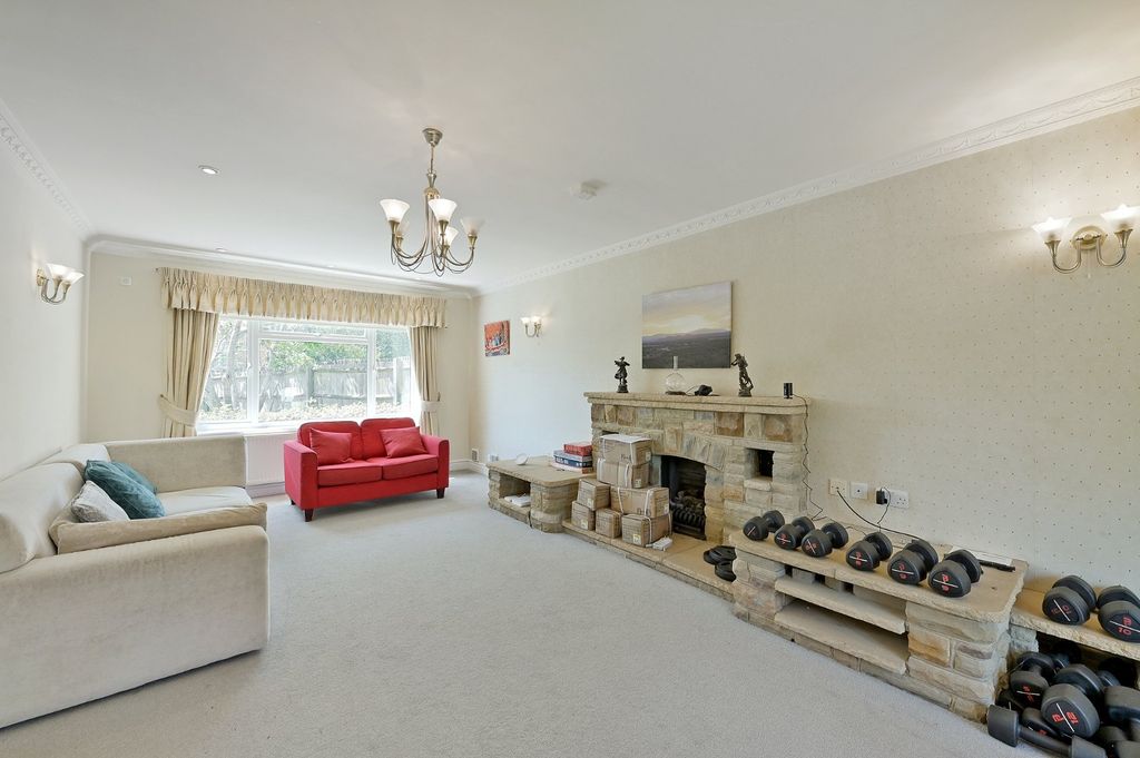 Property photo 3 of 9 Picture No. 15