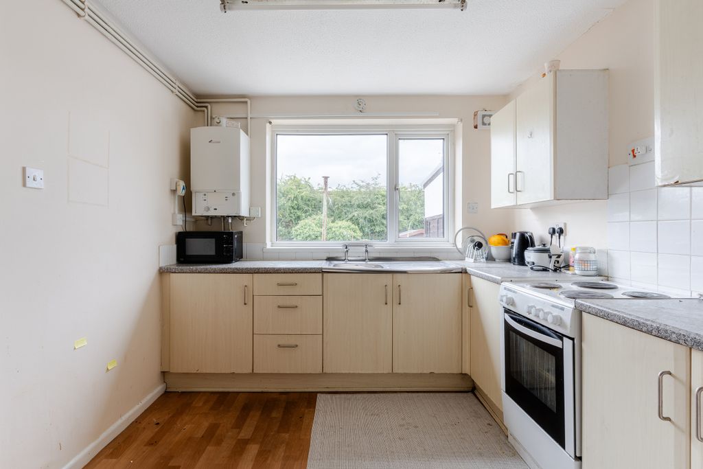 Property photo 3 of 16 A7409496-Hdr-1