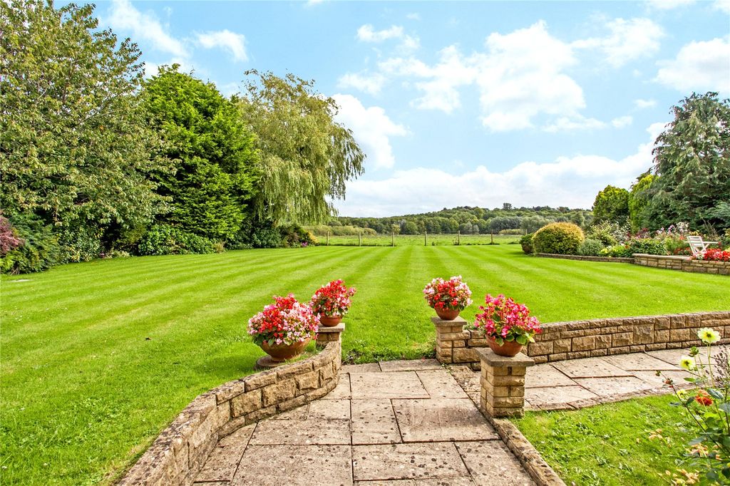 Property photo 2 of 15 Picture No. 05