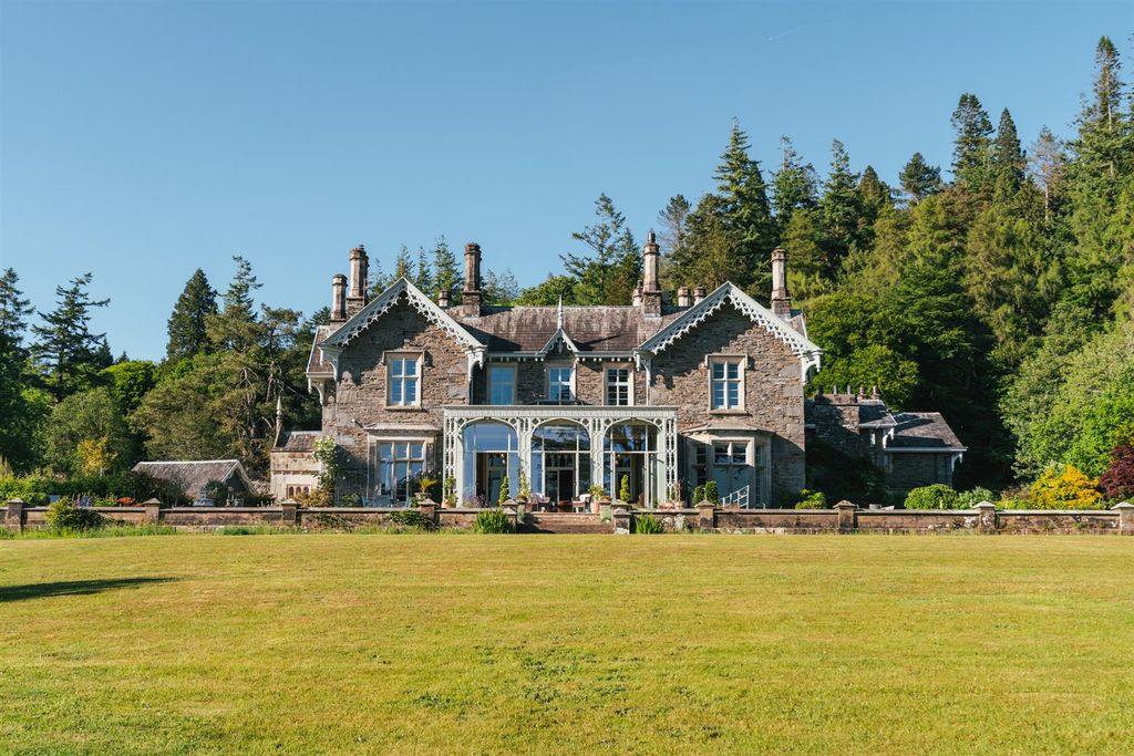 Property photo 1 of 51 Exterior And Gardens