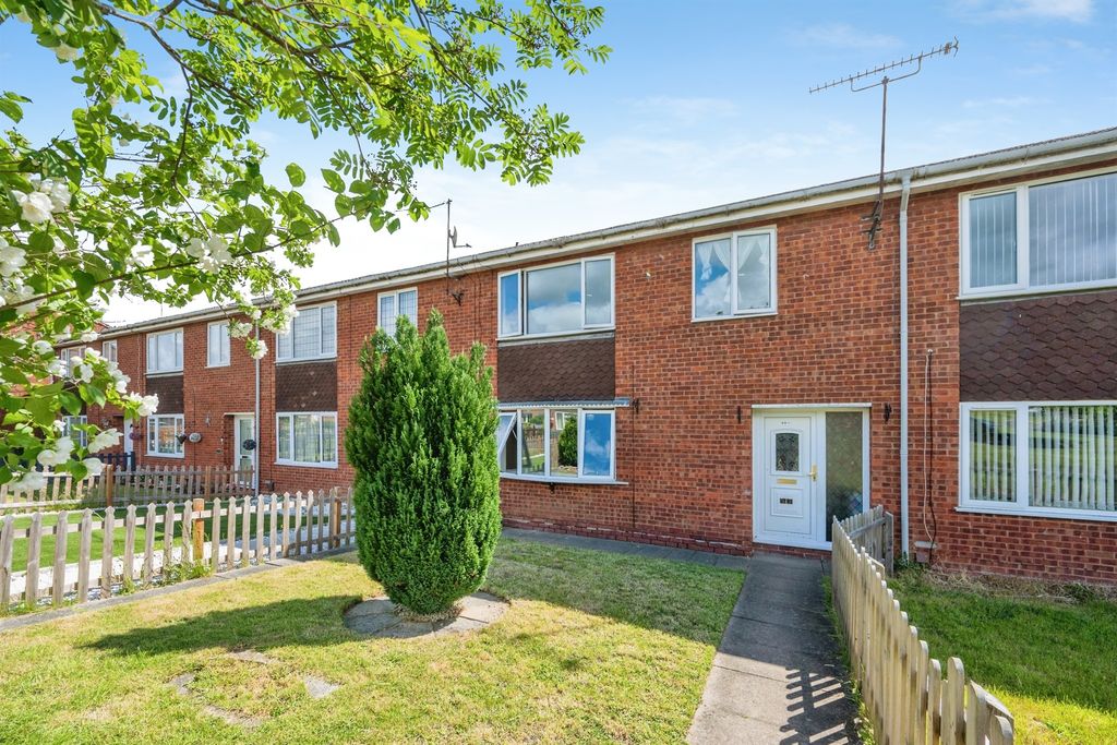 Property photo 1 of 17