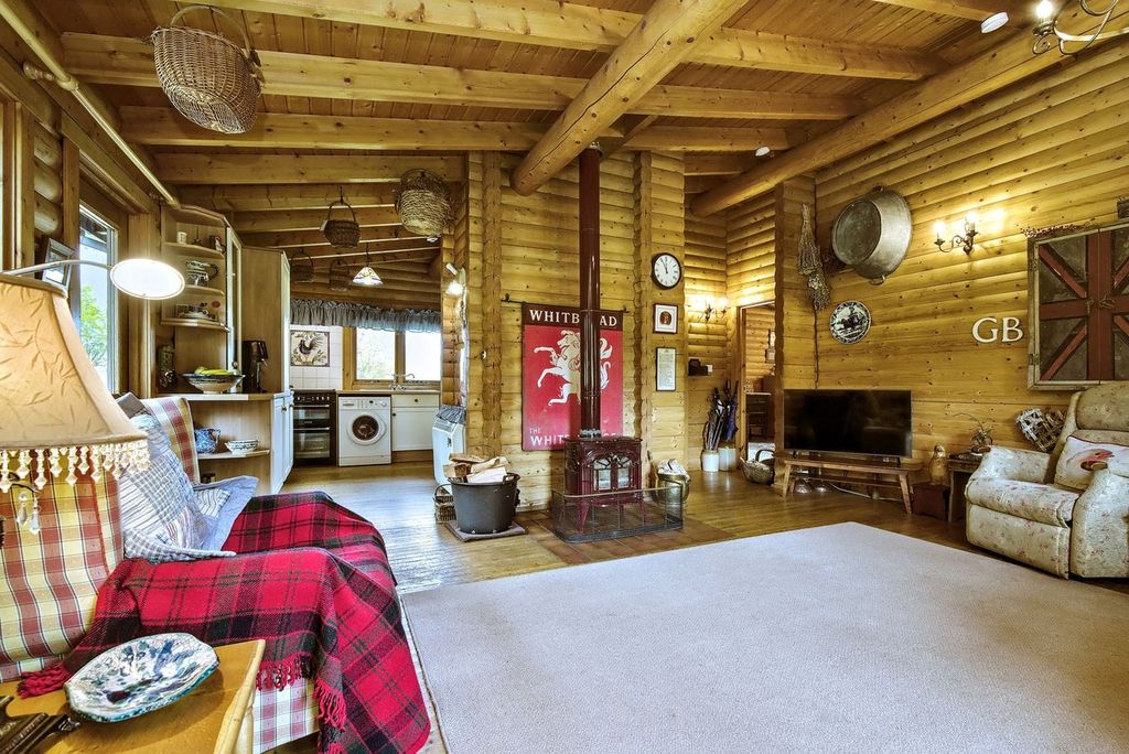 Property photo 3 of 15