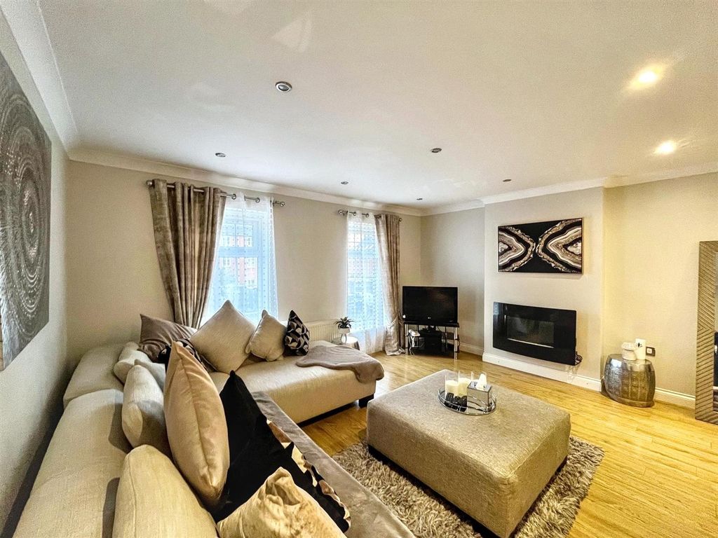 Property photo 2 of 18 Img_3884.Jpg