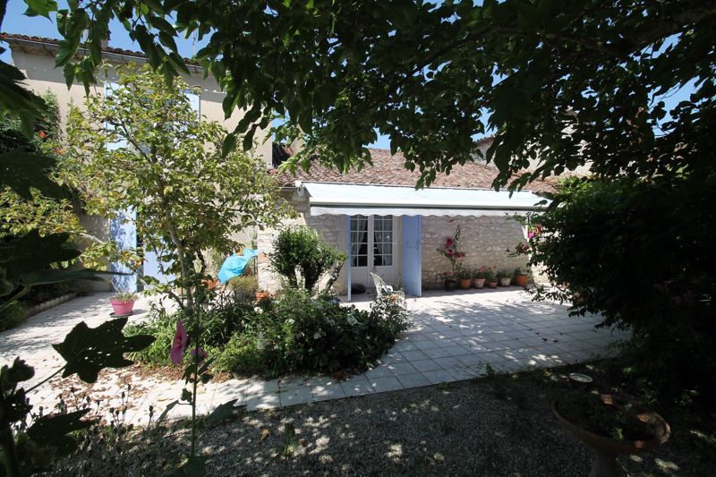 Property photo 2 of 24 Photo 2