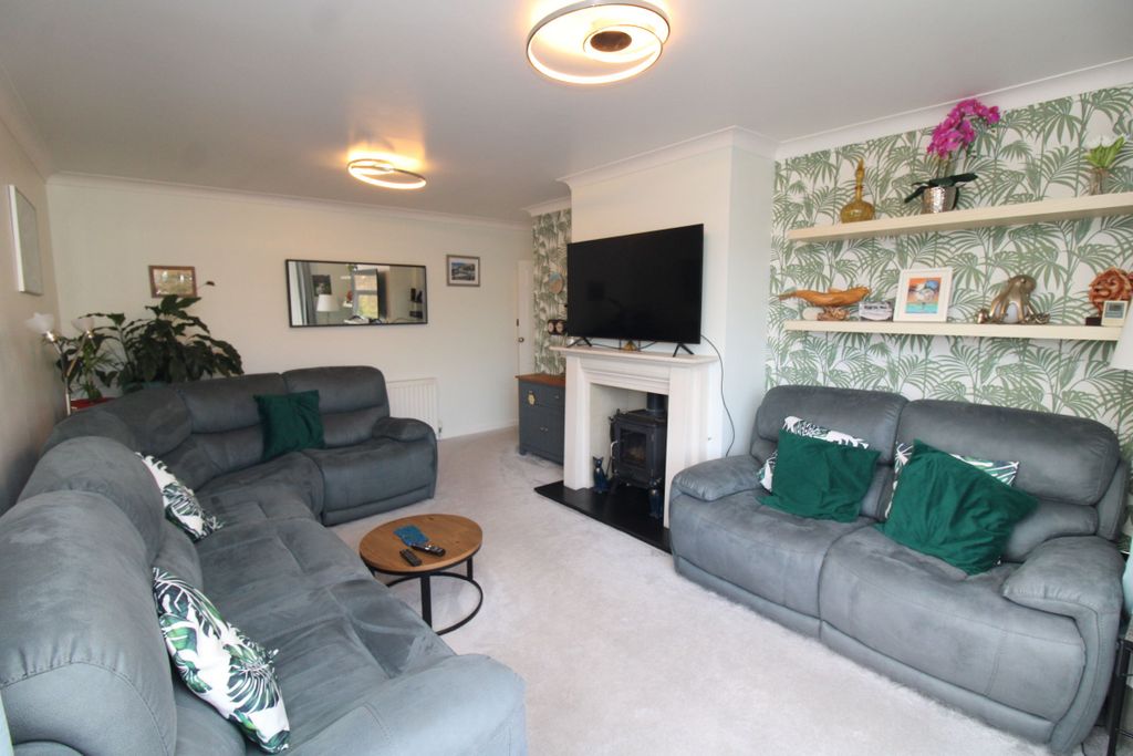 Property photo 3 of 24