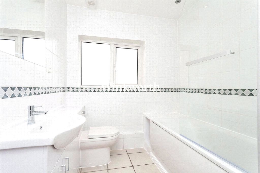 Property photo 2 of 9 Picture No. 04