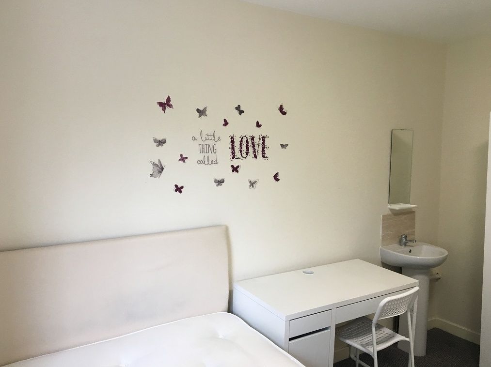 Property photo 3 of 22 A Simple, Tidy Single Bedroom Featuring A White Be...