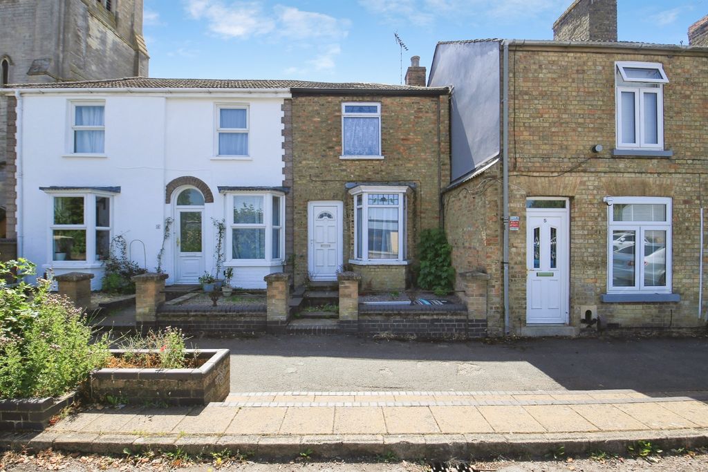 Property photo 1 of 12