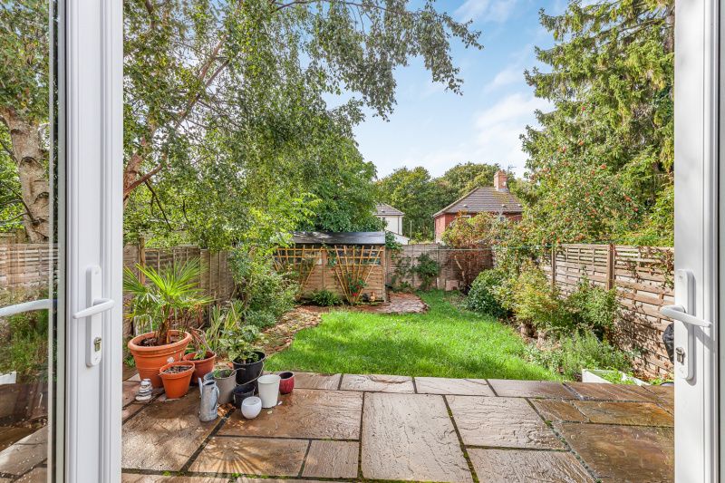 Property photo 3 of 14 Garden