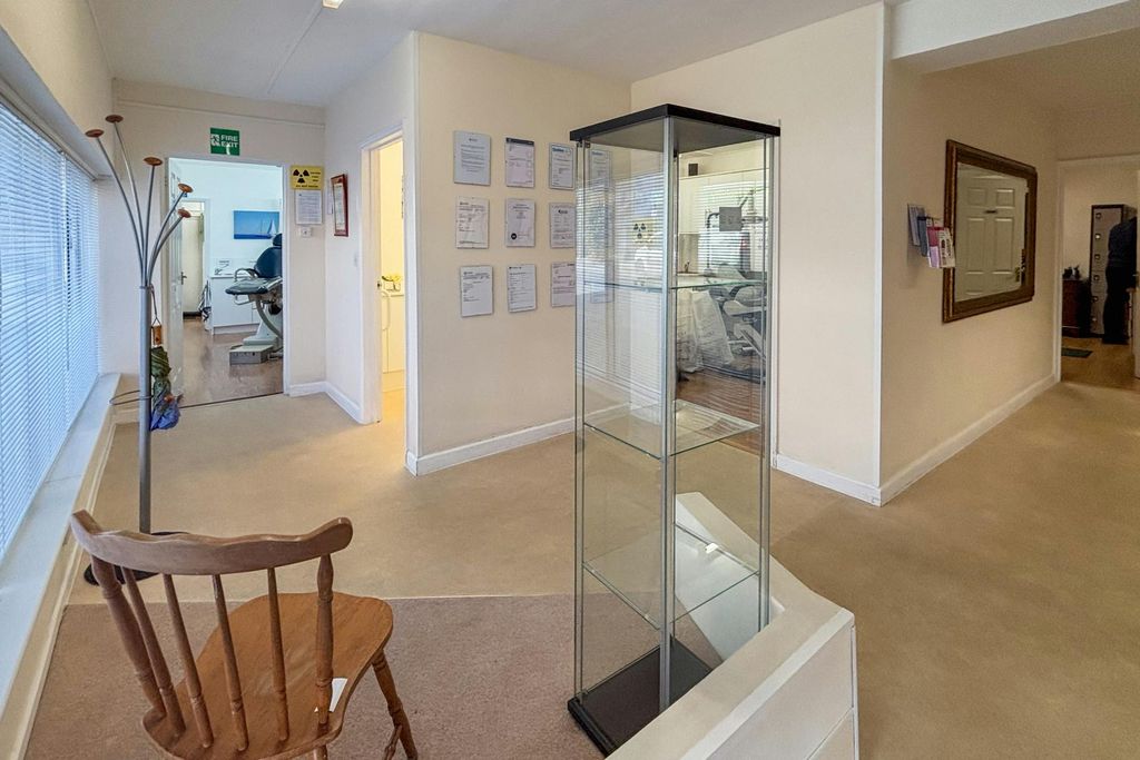 Property photo 2 of 6 7.Jpg