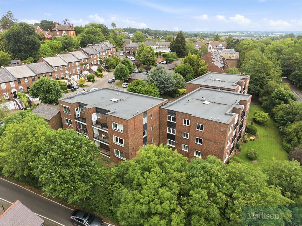 Property photo 1 of 16 Picture No. 05