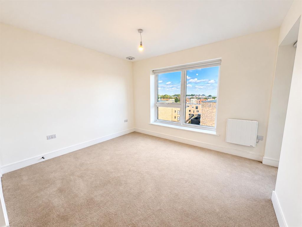 Property photo 3 of 7 Bedroom 1 .Png