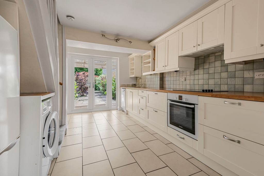 Property photo 2 of 11 1683192