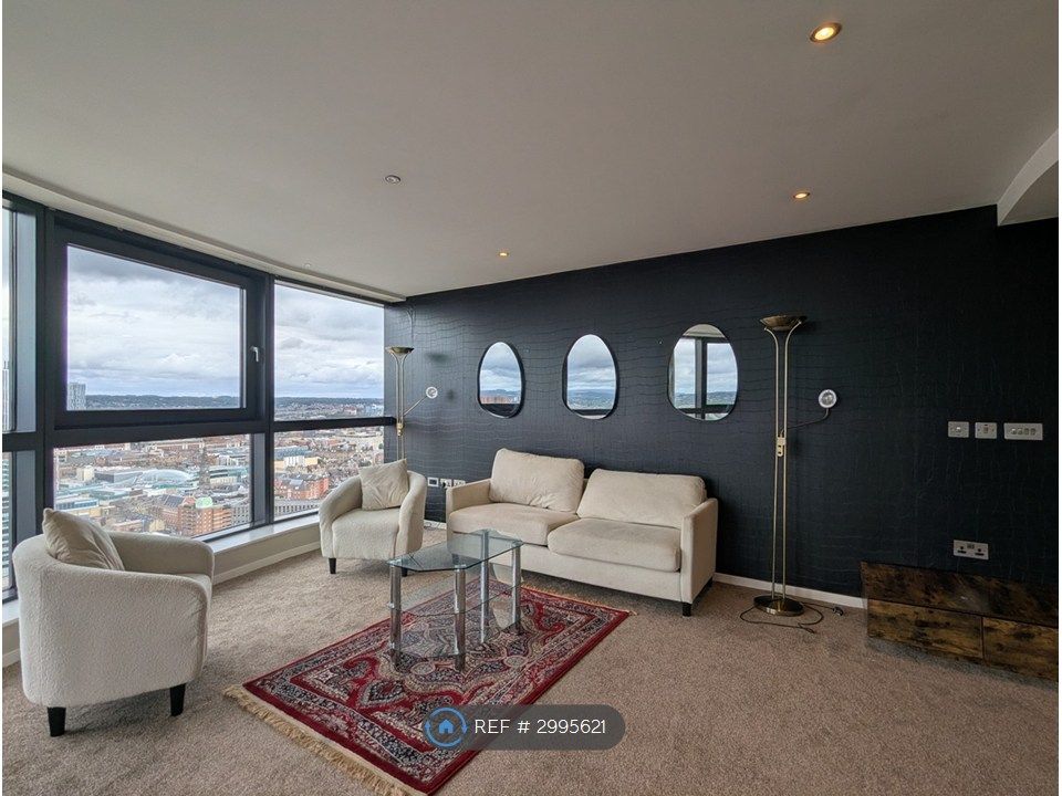 Property photo 2 of 12 Living Room