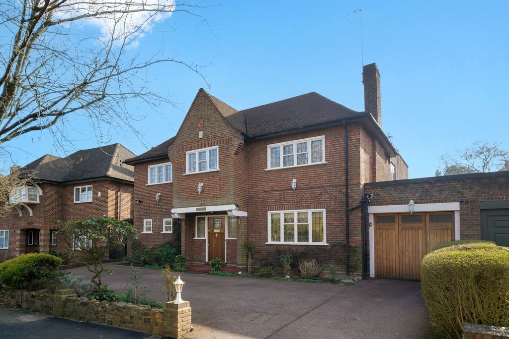 Property photo 1 of 9