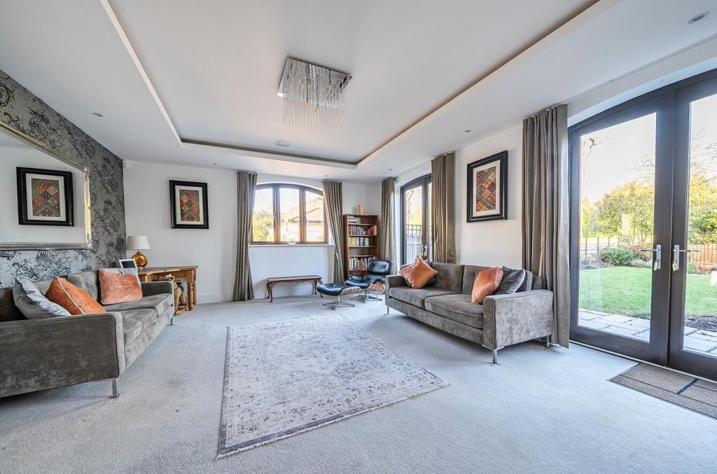 Property photo 2 of 20 Davidson Frost-Wellings, Dfw, Soane Square, Bentle