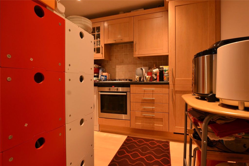 Property photo 2 of 8 Kitchen