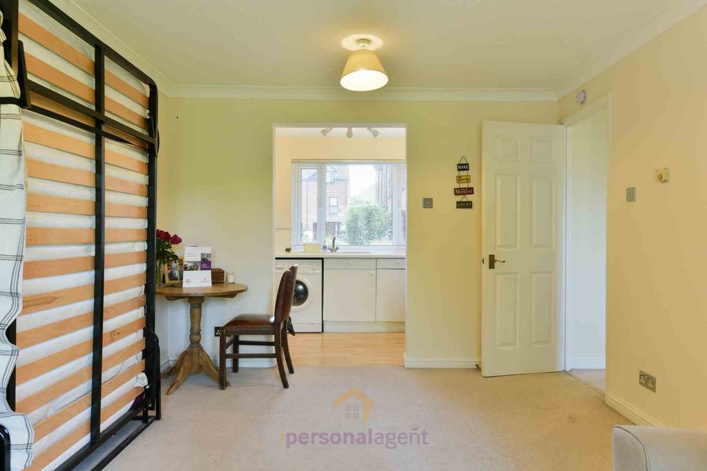 Property photo 2 of 7