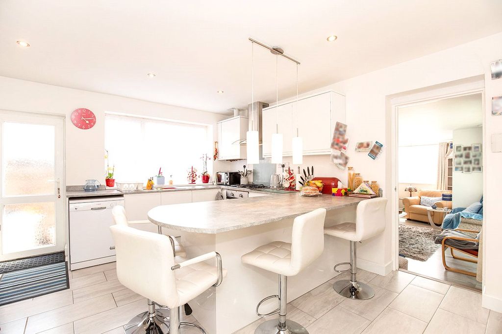 Property photo 3 of 12 Picture No. 12