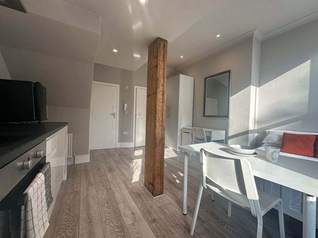 Property photo 3 of 6 Img_2308