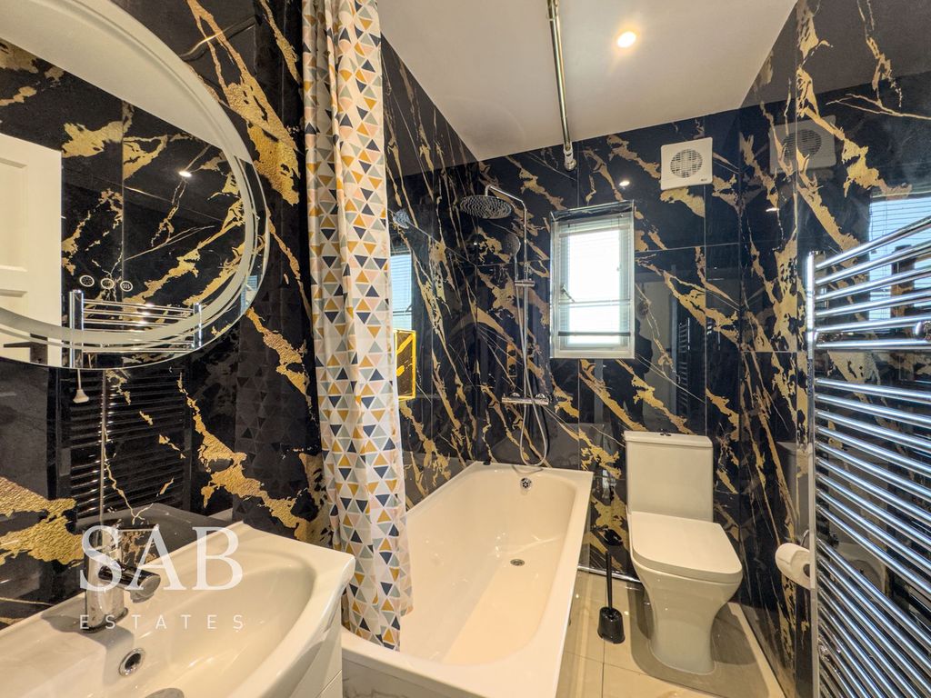 Property photo 3 of 3