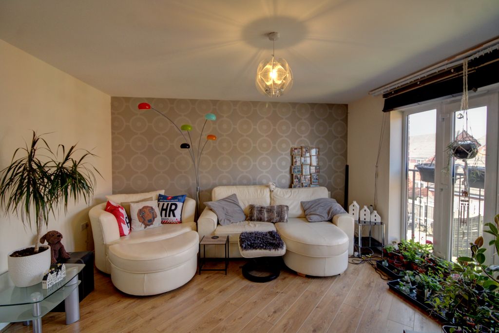 Property photo 2 of 26 2