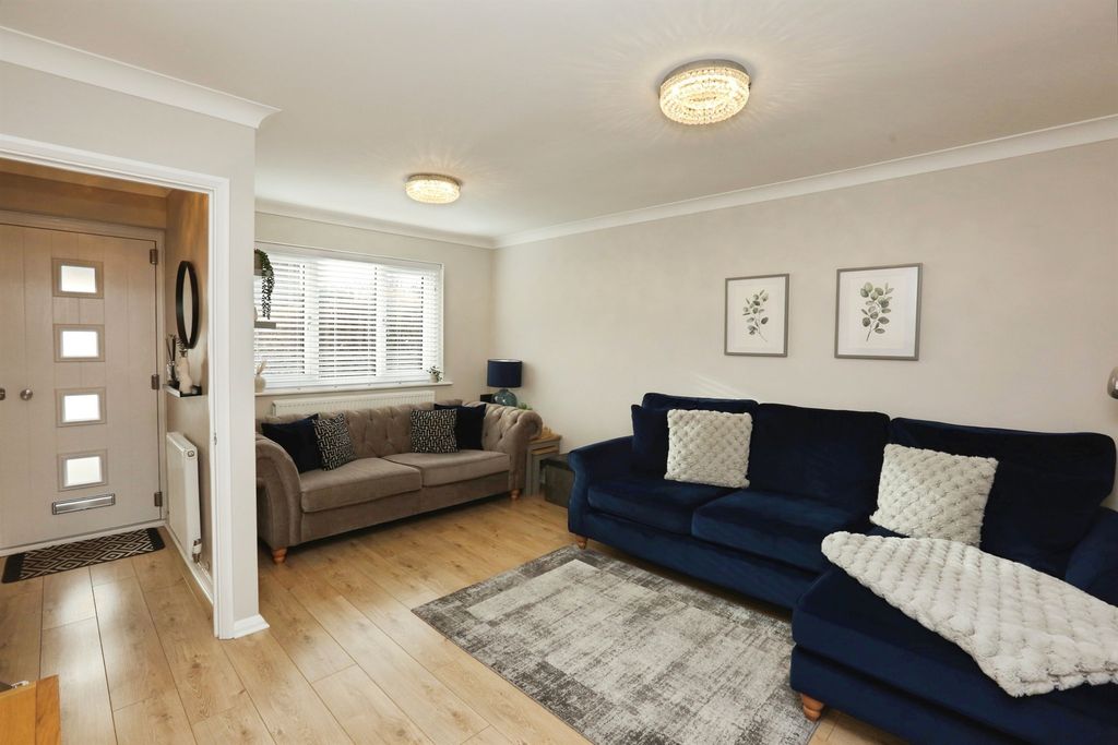 Property photo 2 of 22