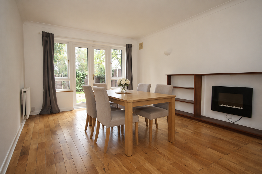Property photo 3 of 10 Dining Area - Virtually Staged To Illustrate The Potential Use.